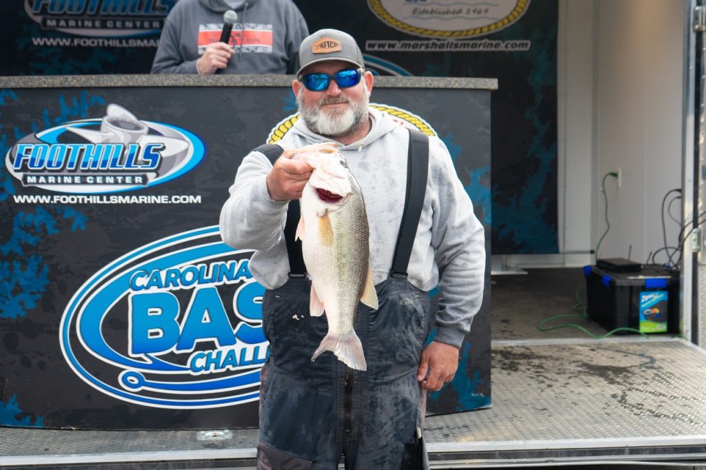 2025 Foothills Division Points Champion Michael Stephens holds up his fourth place-winning catch at Lake Wylie on February 22, 2025.